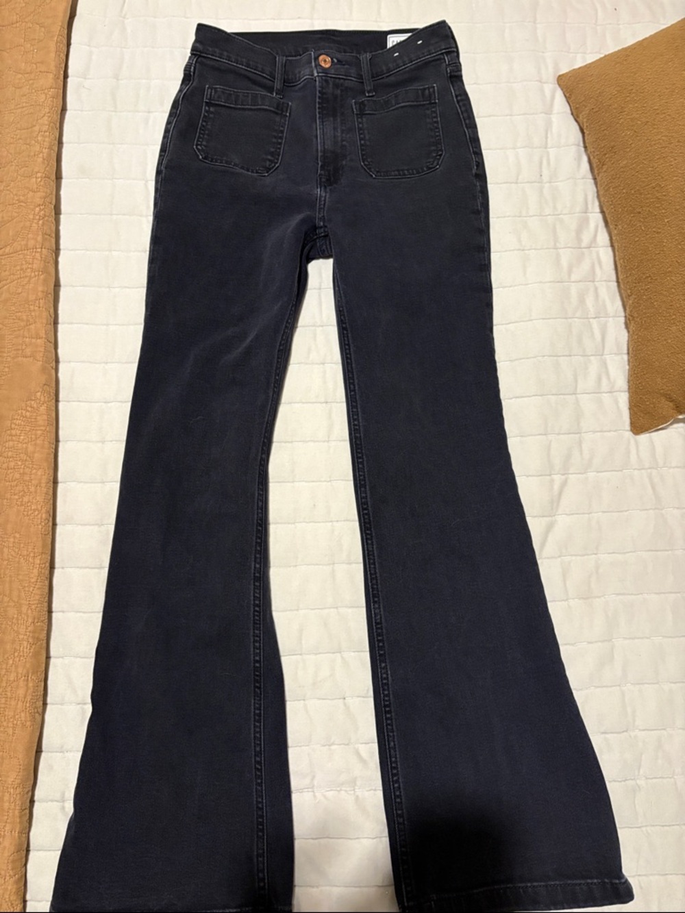 Gap 70s Flare High Rise Black Jeans with Front Patch Pockets — Size 27